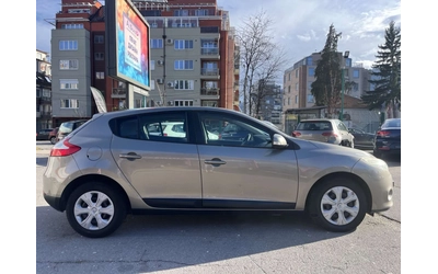 Renault Megane 1.5 DISEL - автомобили, коли, обяви за нови и употребявани 7