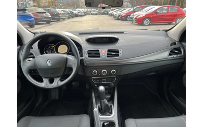 Renault Megane 1.5 DISEL - автомобили, коли, обяви за нови и употребявани 9