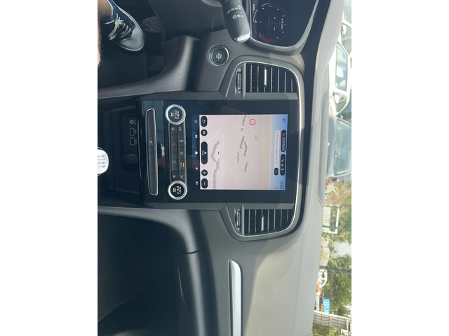 Renault Megane Intens 140 Tce - автомобили, коли, обяви за нови и употребявани 12