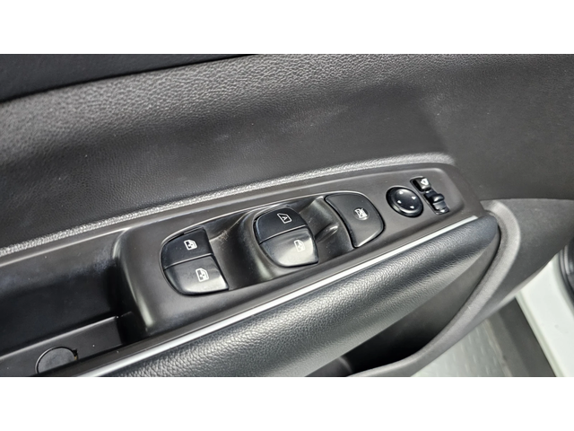 Renault Samsung SM6 2.0LPE autogeorge.com - автомобили, коли, обяви за нови и употребявани 14