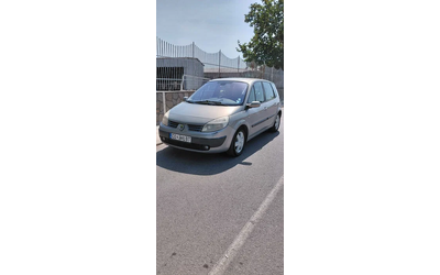 Renault Scenic 1.9 dCi (130 кс) FAP - автомобили, коли, обяви за нови и употребявани 0