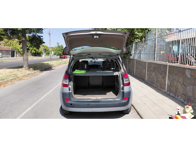 Renault Scenic 1.9 dCi (130 кс) FAP - автомобили, коли, обяви за нови и употребявани 5