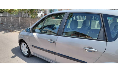 Renault Scenic 1.9 dCi (130 кс) FAP - автомобили, коли, обяви за нови и употребявани 7