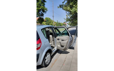 Renault Scenic 1.9 dCi (130 кс) FAP - автомобили, коли, обяви за нови и употребявани 8