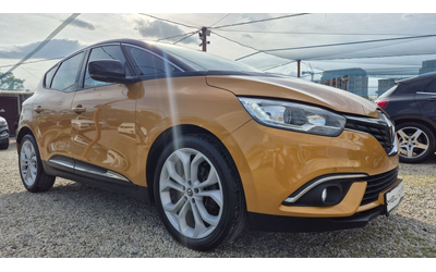 renault-scenic - 3