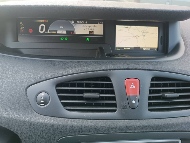 Renault Scenic 1500DCi - автомобили, коли, обяви за нови и употребявани 13