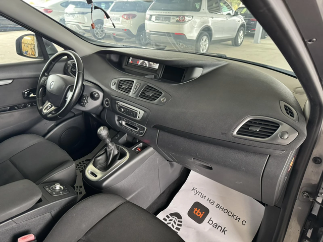 Renault Scenic 110ps* 7м* 6ск* НАВИ* Климат* Паркт* - автомобили, коли, обяви за нови и употребявани 9