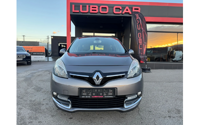 renault-scenic - 1