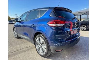 renault-scenic - 5
