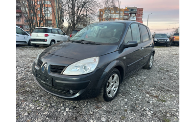 renault-scenic - 0