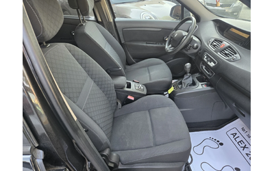 renault-scenic - 5