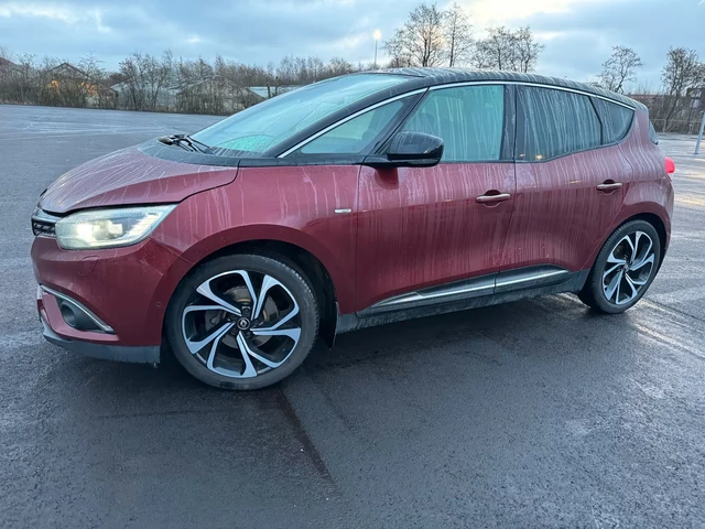 Renault Scenic 1.6dci 160ps Bose Edition - автомобили, коли, обяви за нови и употребявани 0