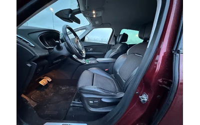 Renault Scenic 1.6dci 160ps Bose Edition - автомобили, коли, обяви за нови и употребявани 10