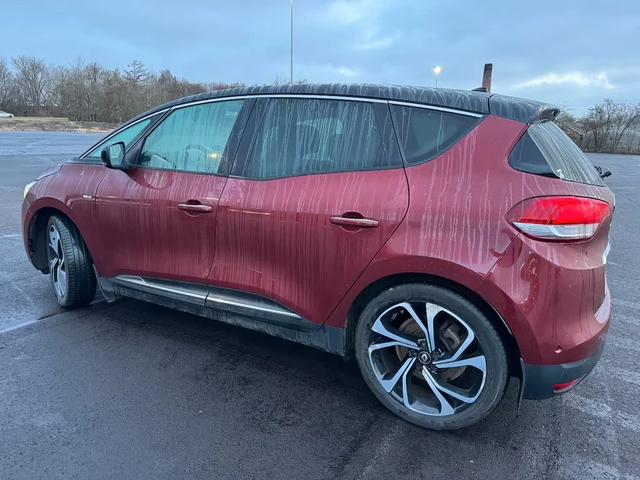 Renault Scenic 1.6dci 160ps Bose Edition - автомобили, коли, обяви за нови и употребявани 5
