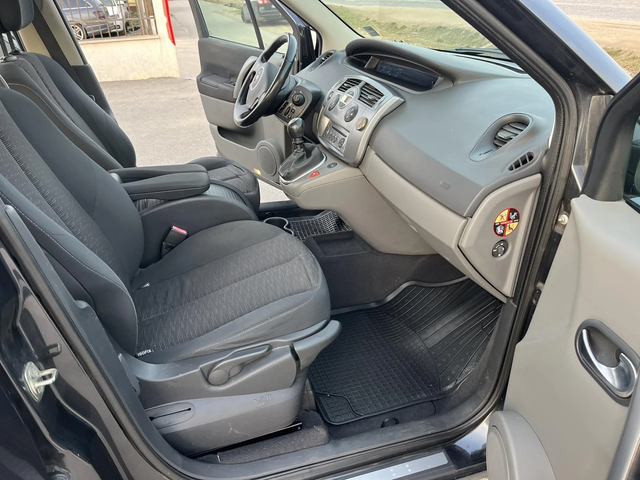 Renault Scenic 1.9DCI 110кс 6 СКОРОСТИ КЛИМАТРОНИК АВТОПИЛОТ FACE - автомобили, коли, обяви за нови и употребявани 10