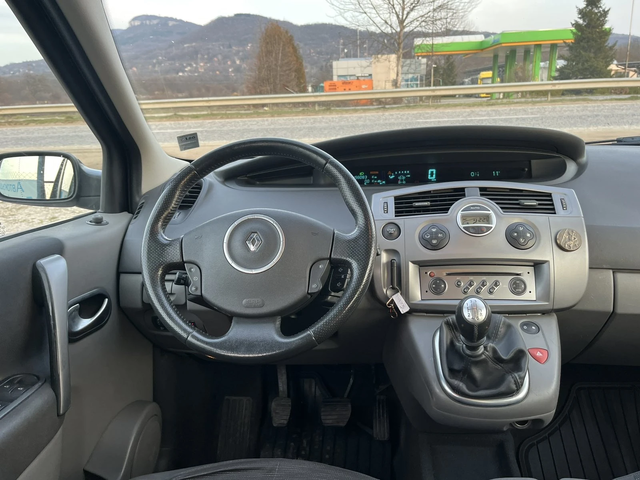 Renault Scenic 1.9DCI 110кс 6 СКОРОСТИ КЛИМАТРОНИК АВТОПИЛОТ FACE - автомобили, коли, обяви за нови и употребявани 11