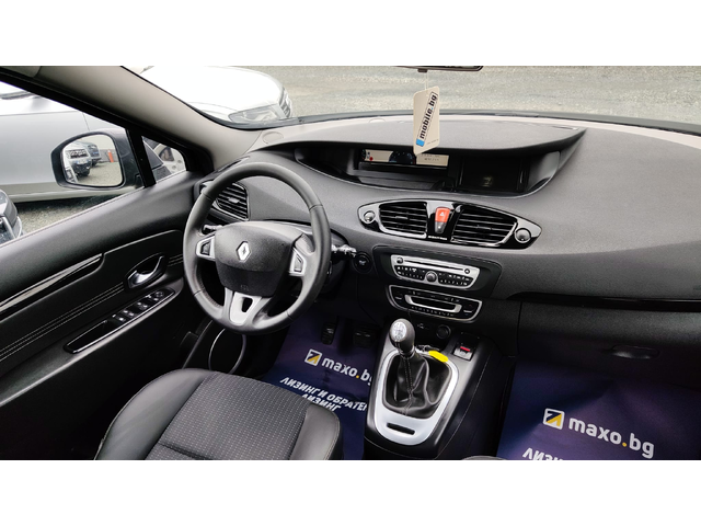 Renault Scenic - автомобили, коли, обяви за нови и употребявани 9