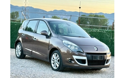 renault-scenic - 0