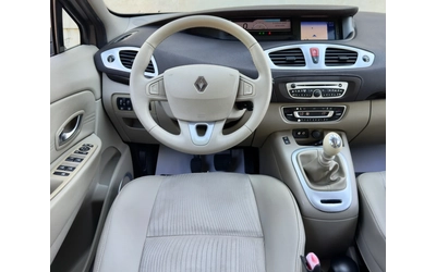 Renault Scenic 1.9DCi //KEYLESS GO* NAVI* ITALY - автомобили, коли, обяви за нови и употребявани 11