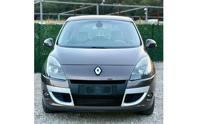 renault-scenic - 1