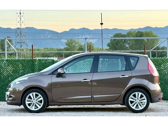 Renault Scenic 1.9DCi //KEYLESS GO* NAVI* ITALY - автомобили, коли, обяви за нови и употребявани 3