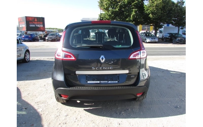 renault-scenic - 3