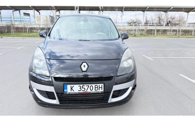 renault-scenic - 1