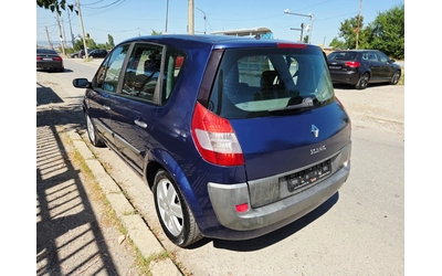 renault-scenic - 4