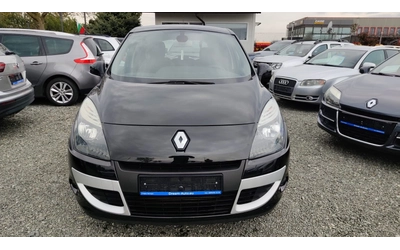renault-scenic - 1