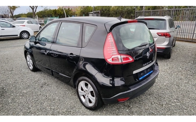 renault-scenic - 3