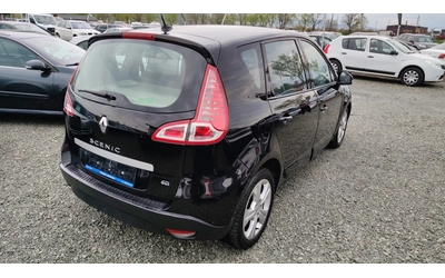 renault-scenic - 4