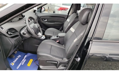 renault-scenic - 5