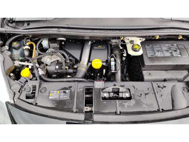 Renault Scenic DCI - автомобили, коли, обяви за нови и употребявани 13