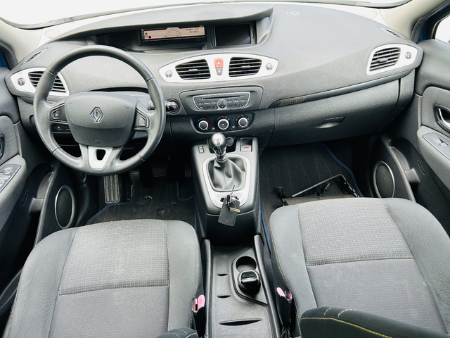 Renault Scenic ТСЕ 130 - автомобили, коли, обяви за нови и употребявани 10