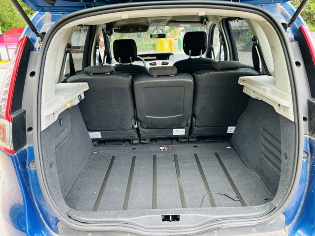 Renault Scenic ТСЕ 130 - автомобили, коли, обяви за нови и употребявани 7