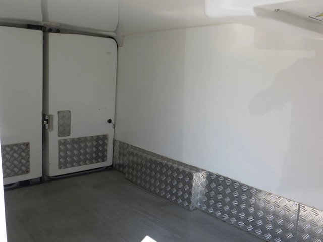 Renault Trafic ХЛАДИЛЕН THERMO KING - автомобили, коли, обяви за нови и употребявани 12