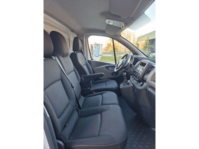 Renault Trafic 1.6 TDI, 125 к.с. КЛИМАТИК - автомобили, коли, обяви за нови и употребявани 13