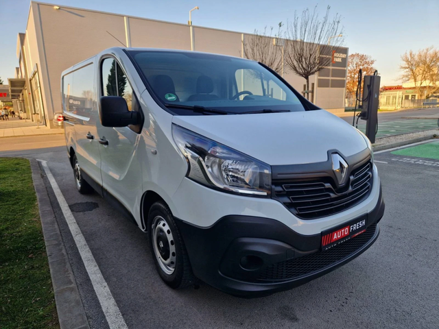 Renault Trafic 1.6 TDI, 125 к.с. КЛИМАТИК - автомобили, коли, обяви за нови и употребявани 2