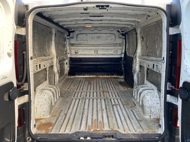 Renault Trafic 1.6DCI-116кс= ДЪЛГА БАЗА= КЛИМАТИК= 6СКОРОСТИ - автомобили, коли, обяви за нови и употребявани 8