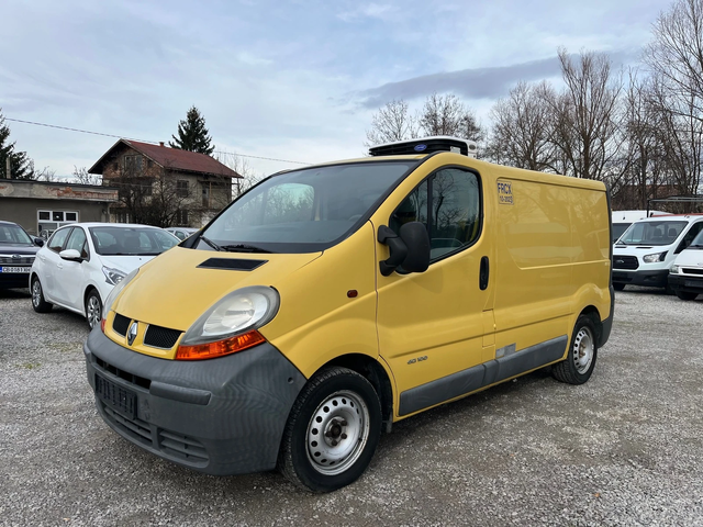 Renault Trafic 1.9DCI - автомобили, коли, обяви за нови и употребявани 0