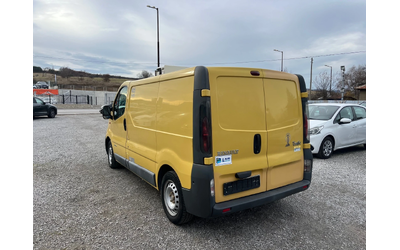 renault-trafic - 4