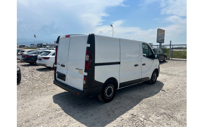 renault-trafic - 4