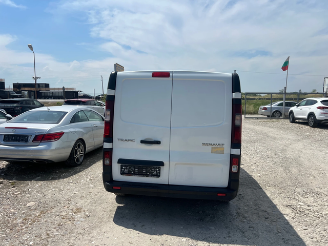 Renault Trafic 1.6 DCI - автомобили, коли, обяви за нови и употребявани 5