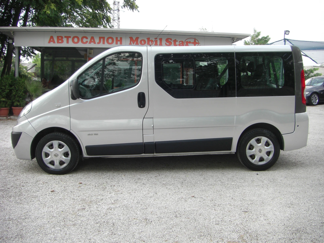 Renault Trafic 2.0dci 6ck. 9MECTA - автомобили, коли, обяви за нови и употребявани 1