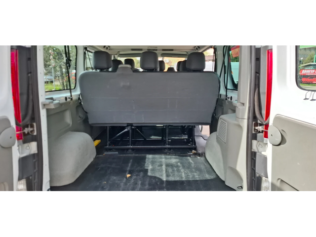 Renault Trafic 2.0  115kc Дълга база 211000м 9  местен - автомобили, коли, обяви за нови и употребявани 15