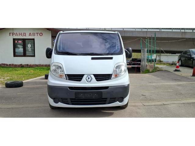 Renault Trafic 2.0  115kc Дълга база 211000м 9  местен - автомобили, коли, обяви за нови и употребявани 16