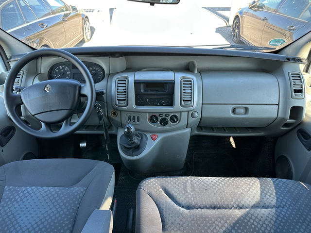 Renault Trafic 8+ 1* 2.0DCI* 115к.с* КЛИМАТИК* 6 скорости - автомобили, коли, обяви за нови и употребявани 11