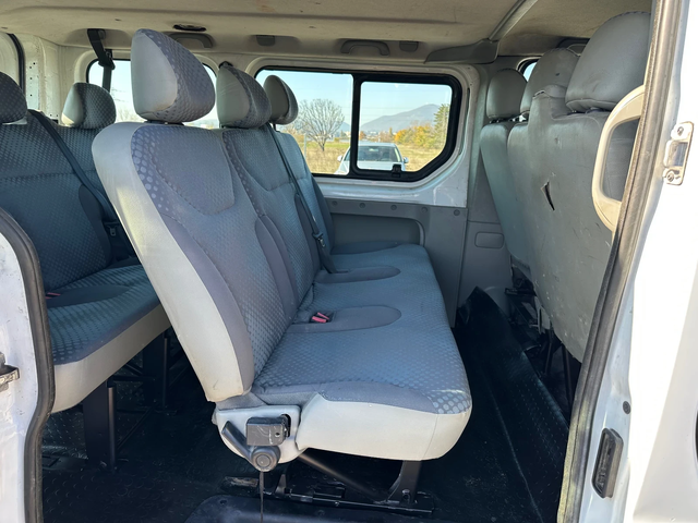Renault Trafic 8+ 1* 2.0DCI* 115к.с* КЛИМАТИК* 6 скорости - автомобили, коли, обяви за нови и употребявани 12
