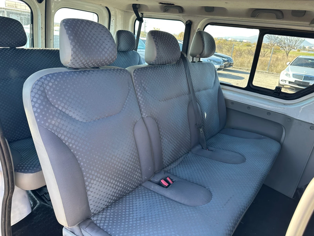 Renault Trafic 8+ 1* 2.0DCI* 115к.с* КЛИМАТИК* 6 скорости - автомобили, коли, обяви за нови и употребявани 13