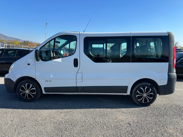 Renault Trafic 8+ 1* 2.0DCI* 115к.с* КЛИМАТИК* 6 скорости - автомобили, коли, обяви за нови и употребявани 7